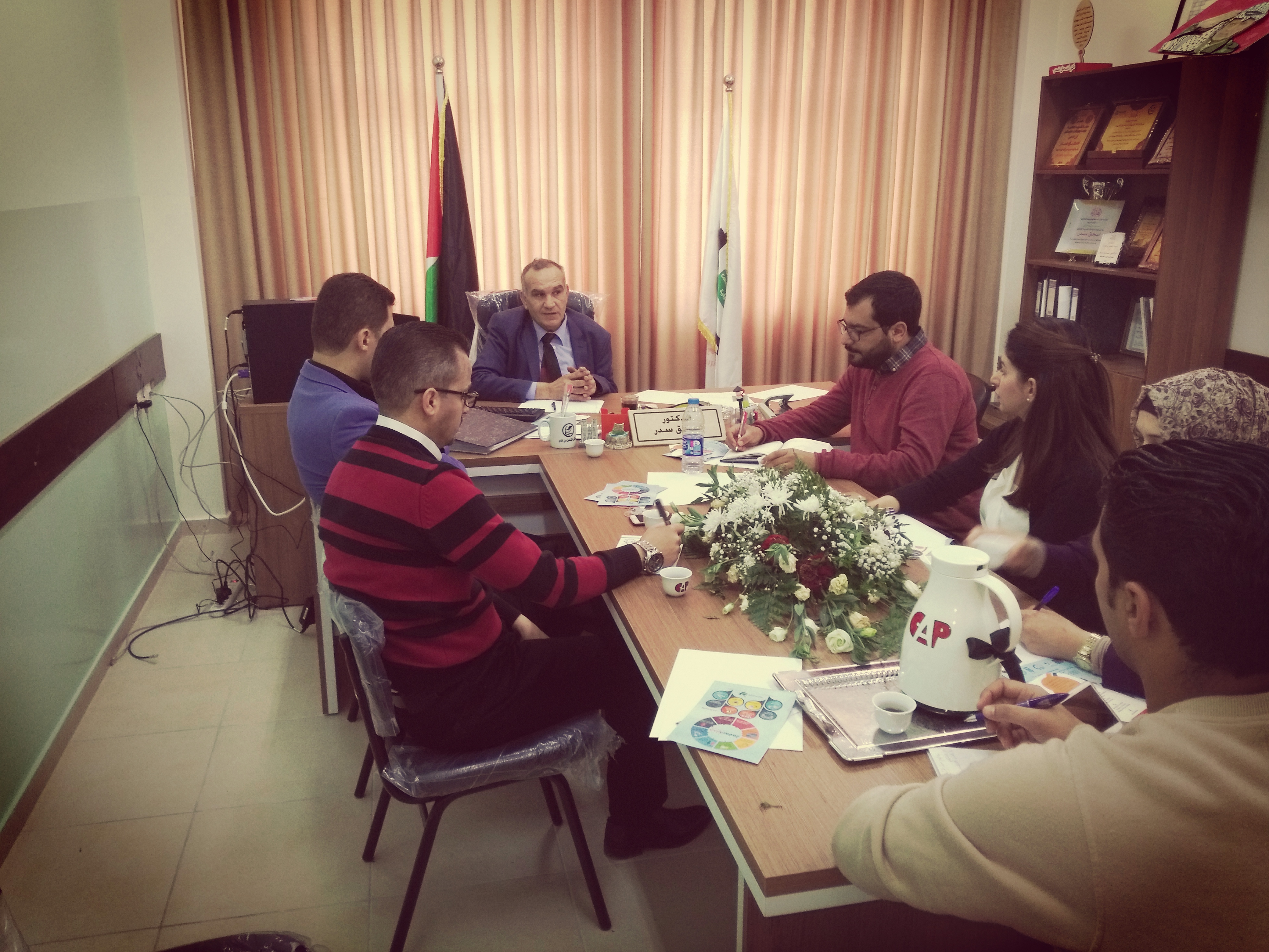 Palestine Polytechnic University (PPU) - اجتماع للتحضيرات الخاصه بالندوه التي سينظمها المجلس المحلي لتشغيل بالتعاون مع كليه المهن التطبيقيه